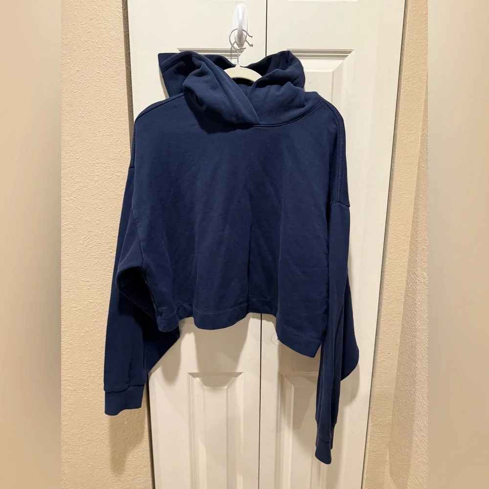 ALO Yoga Bae Hoodie Navy , size Large - Picture 3 of 7